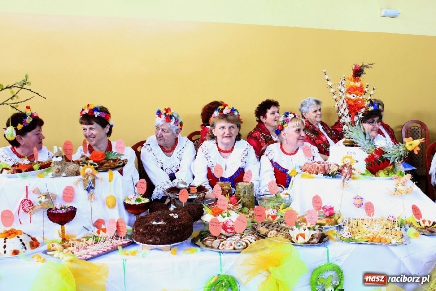 Zdjęcie w galerii na portalu naszraciborz.pl: Kiermasz wielkanocny w Kobyli wiadomości z regionu