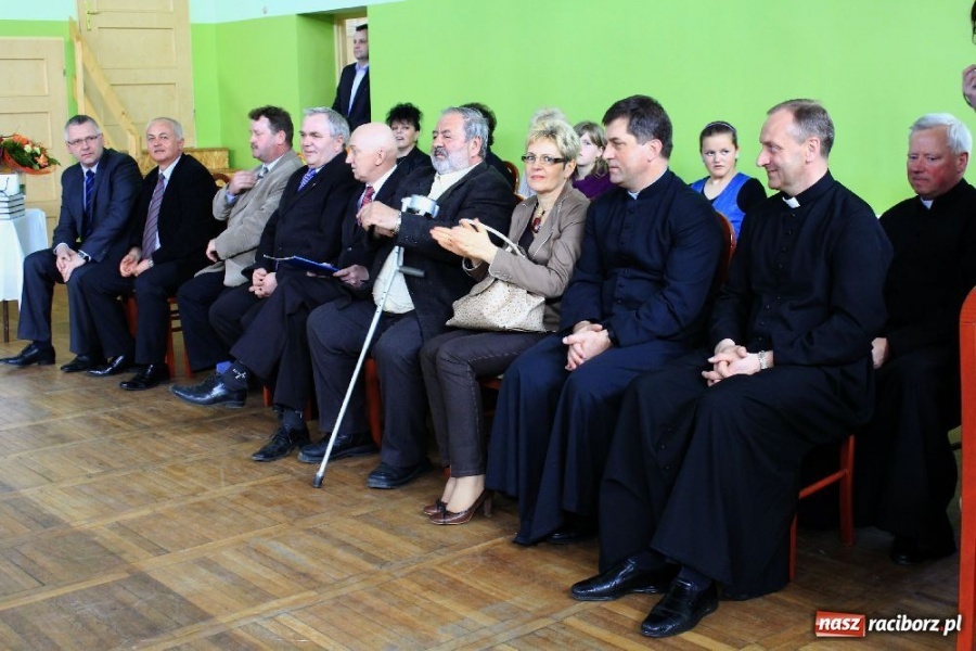 Zdjęcie w galerii na portalu naszraciborz.pl: Kiermasz wielkanocny w Kobyli wiadomości z regionu