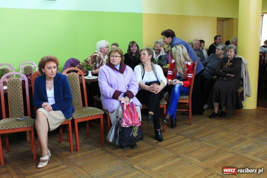 Zdjęcie w galerii na portalu naszraciborz.pl: Kiermasz wielkanocny w Kobyli wiadomości z regionu