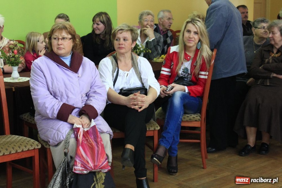 Zdjęcie w galerii na portalu naszraciborz.pl: Kiermasz wielkanocny w Kobyli wiadomości z regionu