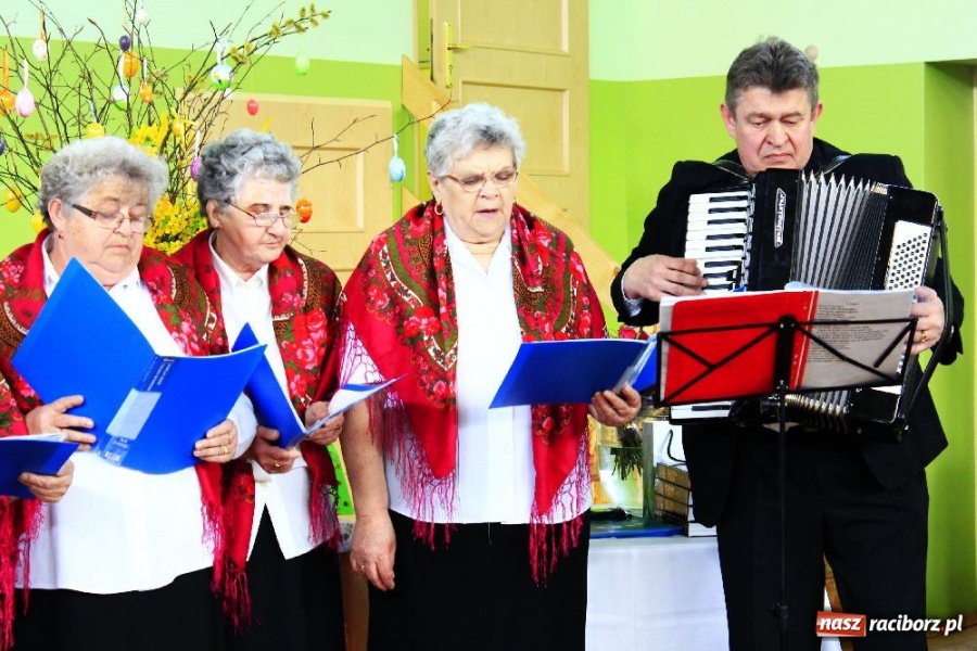 Zdjęcie w galerii na portalu naszraciborz.pl: Kiermasz wielkanocny w Kobyli wiadomości z regionu