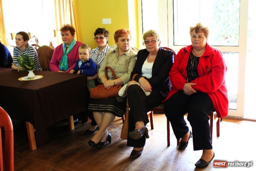 Zdjęcie w galerii na portalu naszraciborz.pl: Kiermasz wielkanocny w Kobyli wiadomości z regionu