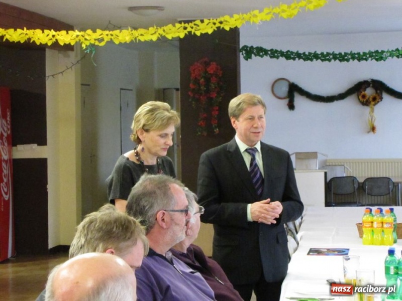 Zdjęcie w galerii na portalu naszraciborz.pl: Pomagają Krzanowicom od lat wiadomości z regionu