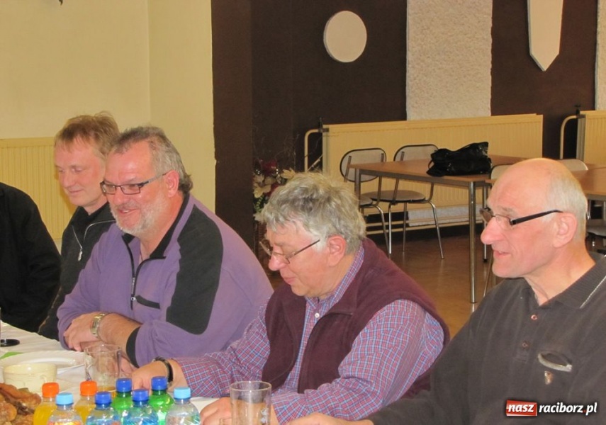 Zdjęcie w galerii na portalu naszraciborz.pl: Pomagają Krzanowicom od lat wiadomości z regionu