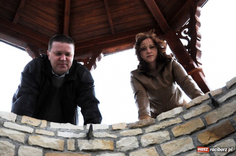 Zdjęcie w galerii na portalu naszraciborz.pl: Studnia szczęścia i plan na weekend wiadomości z regionu