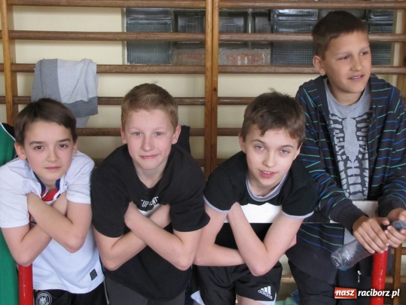 Zdjęcie w galerii na portalu naszraciborz.pl: Wiosenne mistrzostwa w ZSOMS wiadomości z regionu