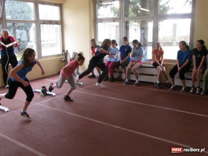 Zdjęcie w galerii na portalu naszraciborz.pl: Wiosenne mistrzostwa w ZSOMS wiadomości z regionu