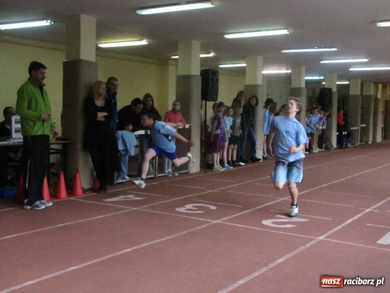 Zdjęcie w galerii na portalu naszraciborz.pl: Wiosenne mistrzostwa w ZSOMS wiadomości z regionu