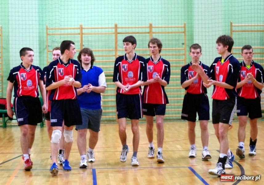 Zdjęcie w galerii na portalu naszraciborz.pl: Mega sukces siatkarek i siatkarzy II LO wiadomości z regionu