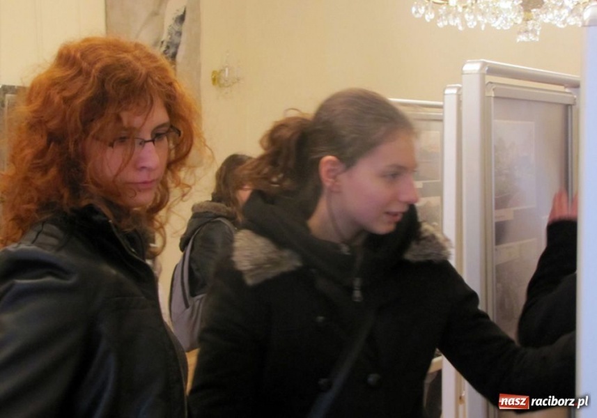 Zdjęcie w galerii na portalu naszraciborz.pl: Historia kryje się w fotografiach wiadomości z regionu