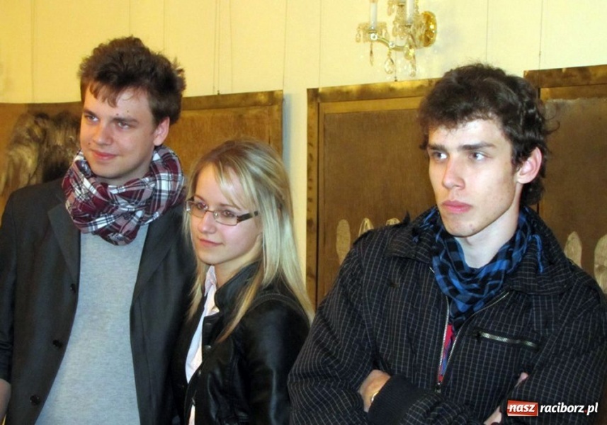 Zdjęcie w galerii na portalu naszraciborz.pl: Historia kryje się w fotografiach wiadomości z regionu