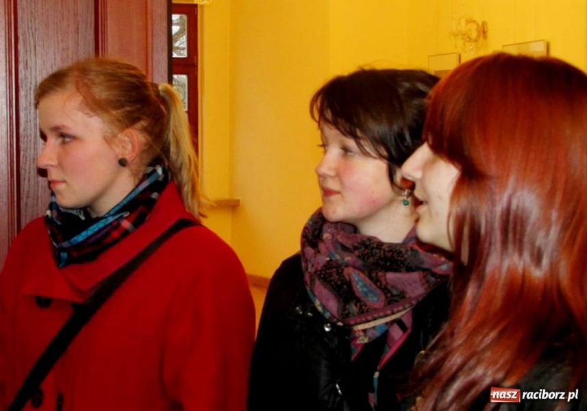 Zdjęcie w galerii na portalu naszraciborz.pl: Historia kryje się w fotografiach wiadomości z regionu