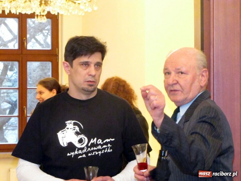 Zdjęcie w galerii na portalu naszraciborz.pl: Historia kryje się w fotografiach wiadomości z regionu