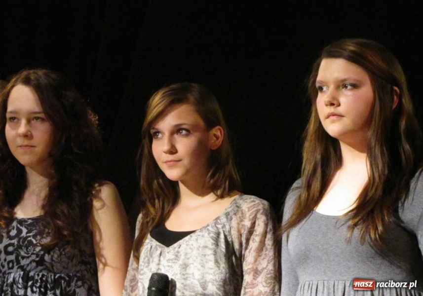 Zdjęcie w galerii na portalu naszraciborz.pl: Solowe popisy MIRAŻu w MDK wiadomości z regionu