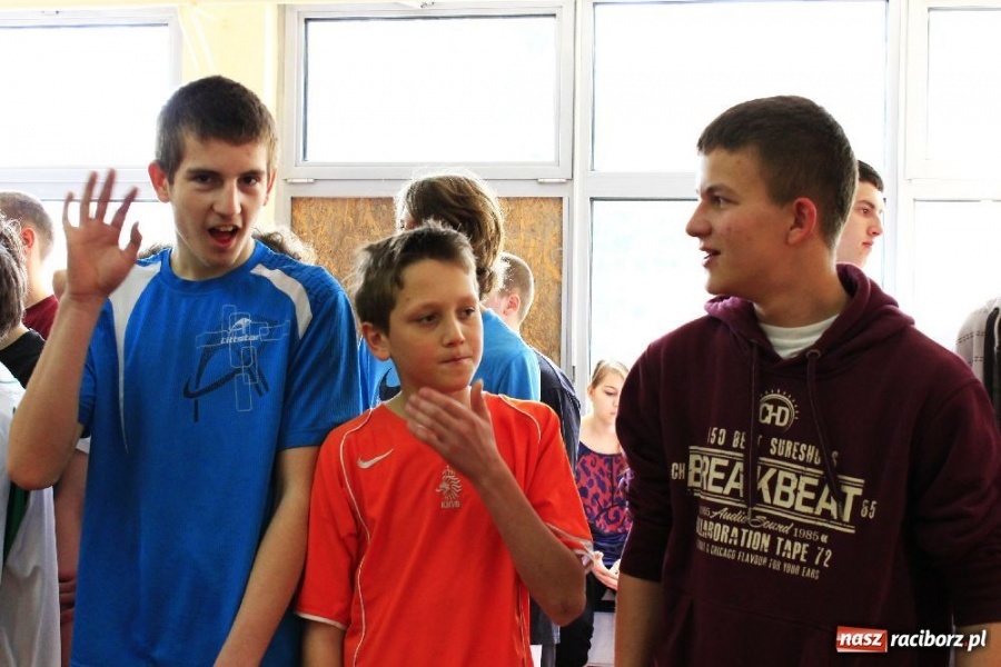 Zdjęcie w galerii na portalu naszraciborz.pl: Lekkoatletyczne potyczki w ZSOMS wiadomości z regionu