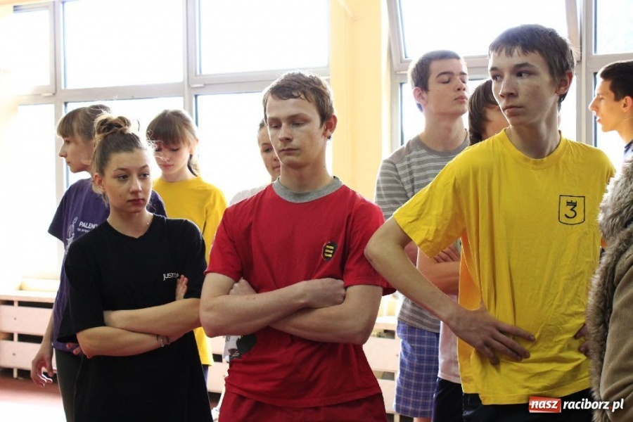 Zdjęcie w galerii na portalu naszraciborz.pl: Lekkoatletyczne potyczki w ZSOMS wiadomości z regionu