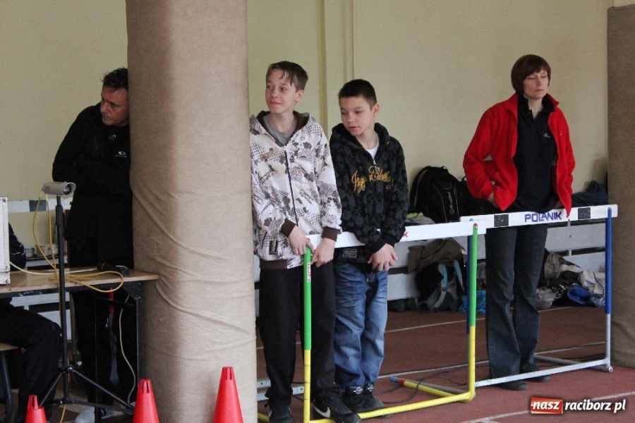 Zdjęcie w galerii na portalu naszraciborz.pl: Lekkoatletyczne potyczki w ZSOMS wiadomości z regionu