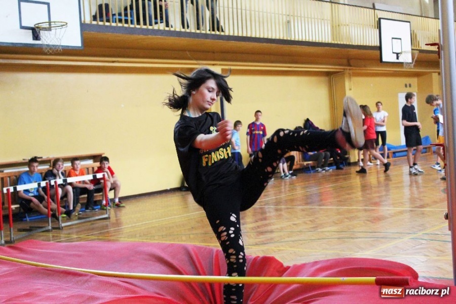 Zdjęcie w galerii na portalu naszraciborz.pl: Lekkoatletyczne potyczki w ZSOMS wiadomości z regionu