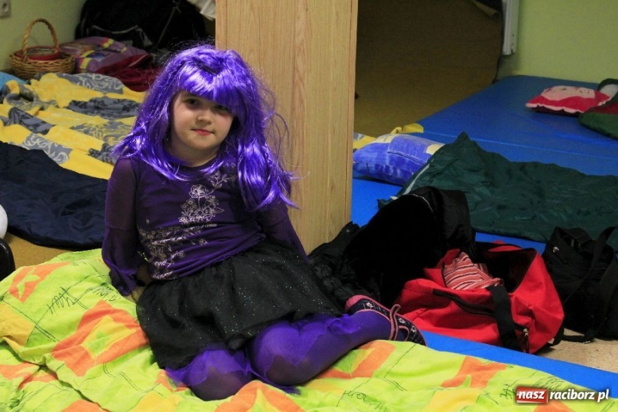 Zdjęcie w galerii na portalu naszraciborz.pl: Od zmroku do świtu w świecie Andersena wiadomości z regionu