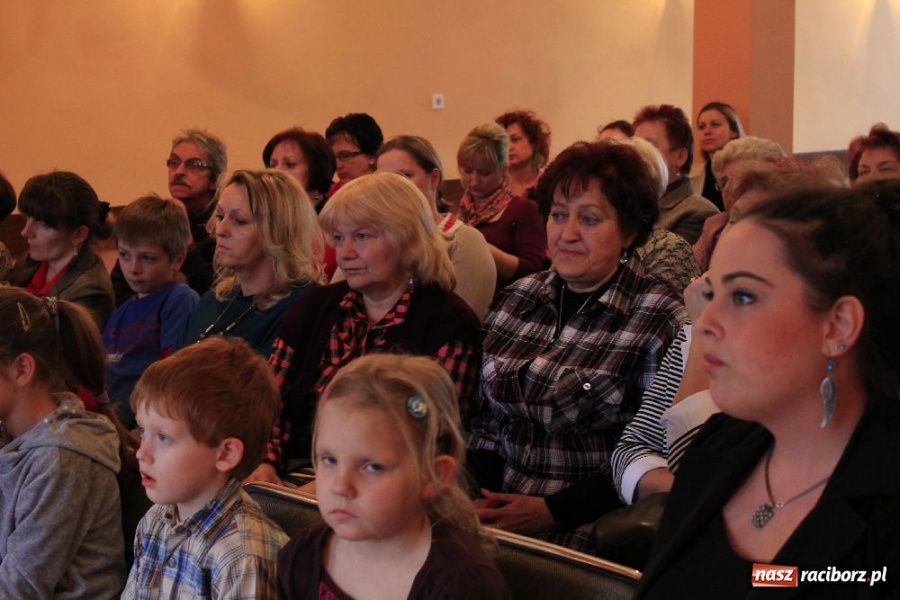 Zdjęcie w galerii na portalu naszraciborz.pl: W Nędzy wybrano najpiękniejsze ozdoby wiadomości z regionu