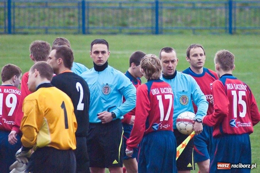 Zdjęcie w galerii na portalu naszraciborz.pl: Unia zgasiła Iskrę z Pszczyny wiadomości z regionu