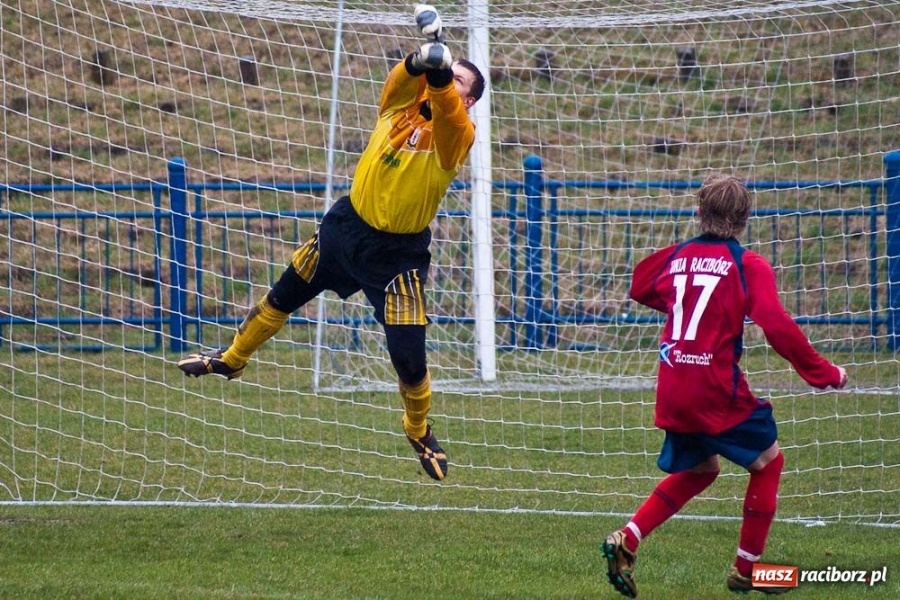 Zdjęcie w galerii na portalu naszraciborz.pl: Unia zgasiła Iskrę z Pszczyny wiadomości z regionu