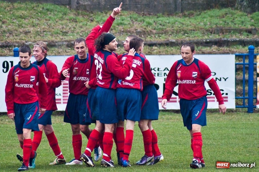 Zdjęcie w galerii na portalu naszraciborz.pl: Unia zgasiła Iskrę z Pszczyny wiadomości z regionu