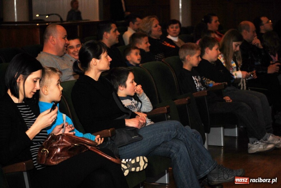 Zdjęcie w galerii na portalu naszraciborz.pl: Mali Jedi walczyli w RCK-u wiadomości z regionu