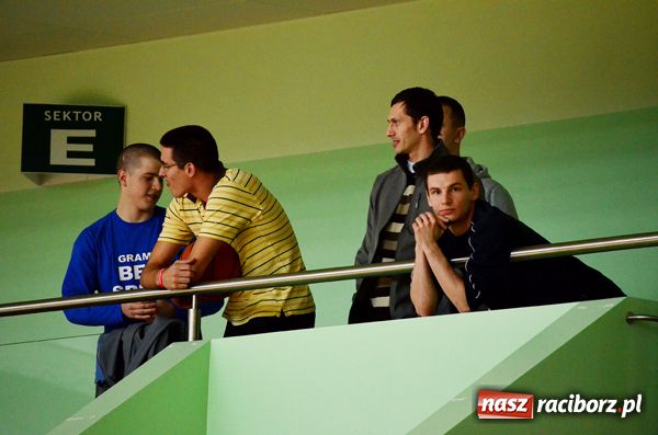 Zdjęcie w galerii na portalu naszraciborz.pl: Już tylko kolejka przed fazą play-off wiadomości z regionu