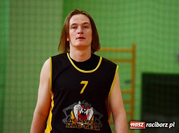 Zdjęcie w galerii na portalu naszraciborz.pl: Już tylko kolejka przed fazą play-off wiadomości z regionu