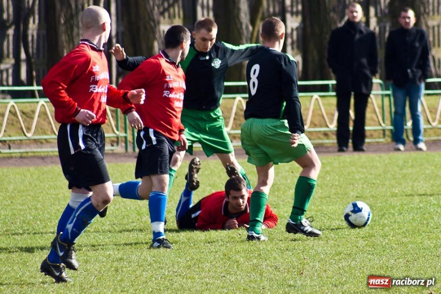 Zdjęcie w galerii na portalu naszraciborz.pl: Brutalna gra przy Wyszyńskiego wiadomości z regionu
