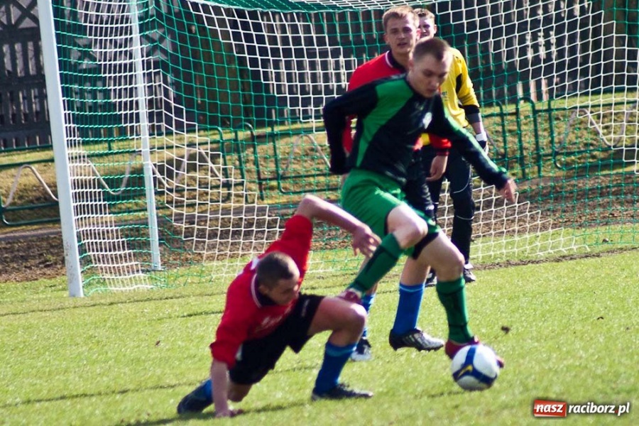 Zdjęcie w galerii na portalu naszraciborz.pl: Brutalna gra przy Wyszyńskiego wiadomości z regionu