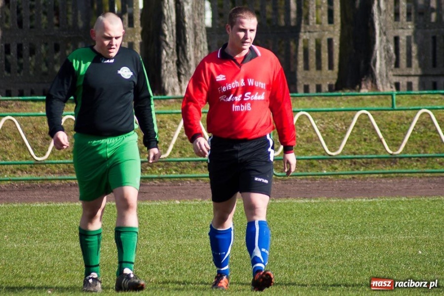 Zdjęcie w galerii na portalu naszraciborz.pl: Brutalna gra przy Wyszyńskiego wiadomości z regionu