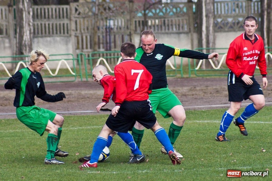 Zdjęcie w galerii na portalu naszraciborz.pl: Brutalna gra przy Wyszyńskiego wiadomości z regionu