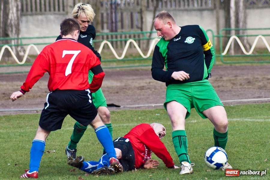 Zdjęcie w galerii na portalu naszraciborz.pl: Brutalna gra przy Wyszyńskiego wiadomości z regionu