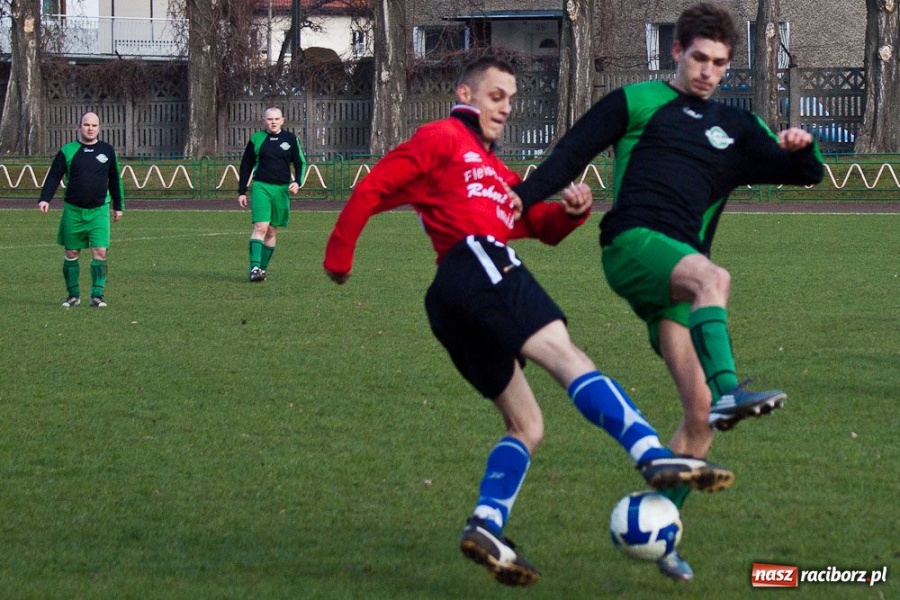 Zdjęcie w galerii na portalu naszraciborz.pl: Brutalna gra przy Wyszyńskiego wiadomości z regionu