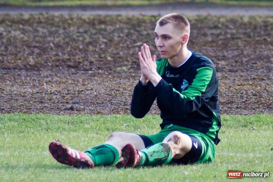 Zdjęcie w galerii na portalu naszraciborz.pl: Brutalna gra przy Wyszyńskiego wiadomości z regionu