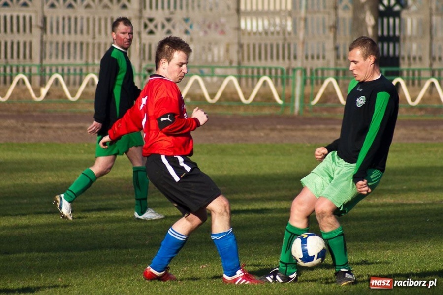 Zdjęcie w galerii na portalu naszraciborz.pl: Brutalna gra przy Wyszyńskiego wiadomości z regionu