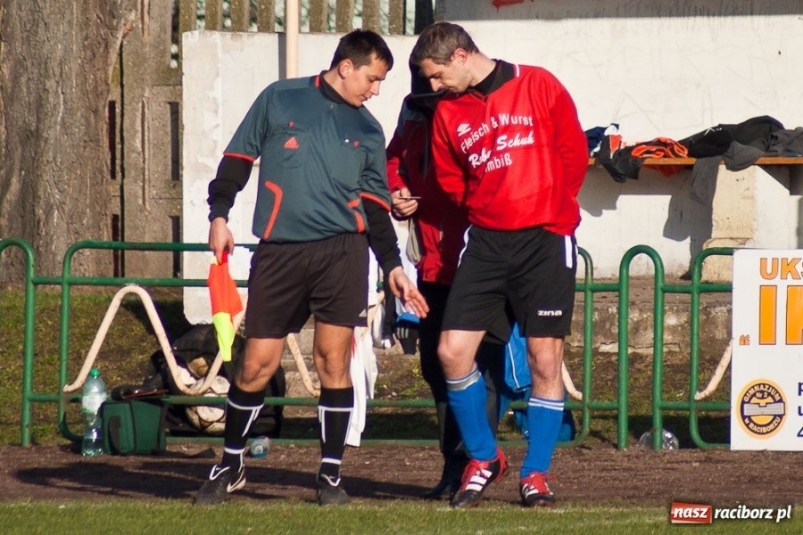 Zdjęcie w galerii na portalu naszraciborz.pl: Brutalna gra przy Wyszyńskiego wiadomości z regionu