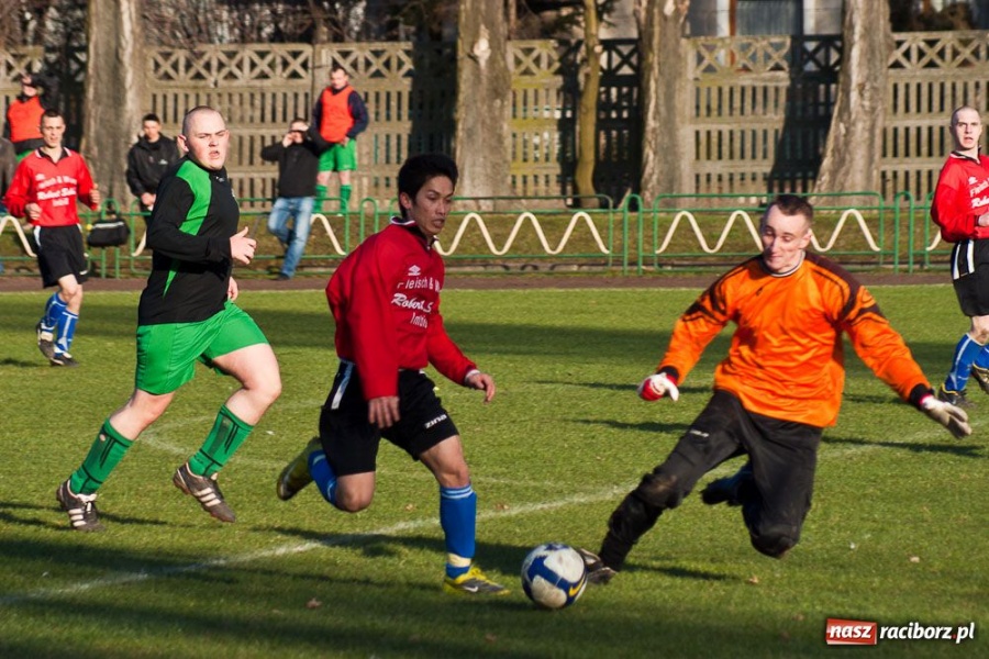 Zdjęcie w galerii na portalu naszraciborz.pl: Brutalna gra przy Wyszyńskiego wiadomości z regionu