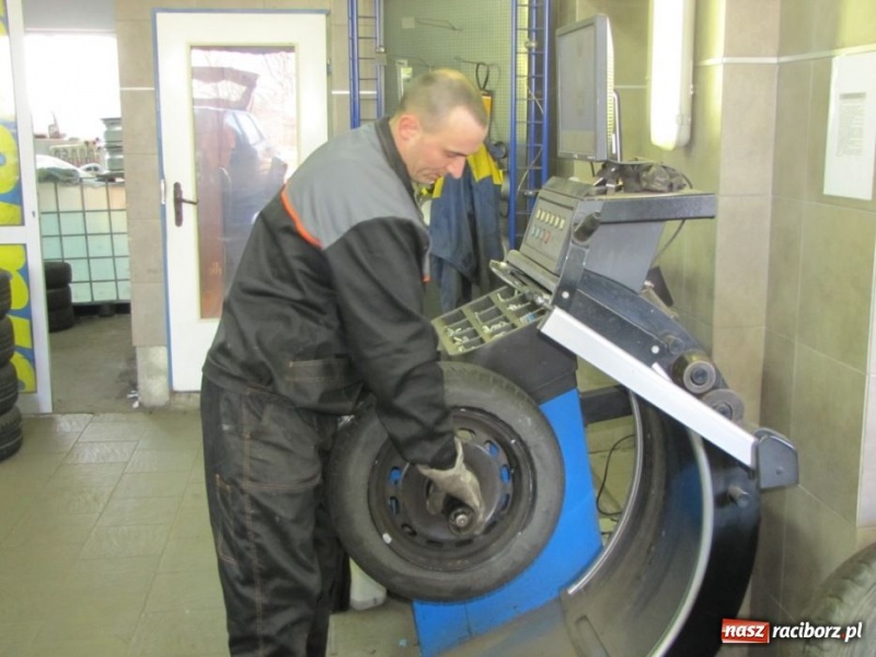 Zdjęcie w galerii na portalu naszraciborz.pl: MADAG wie wszystko o oponach i nie tylko wiadomości z regionu