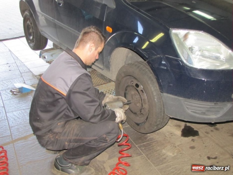 Zdjęcie w galerii na portalu naszraciborz.pl: MADAG wie wszystko o oponach i nie tylko wiadomości z regionu