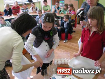 Zdjęcie w galerii na portalu naszraciborz.pl: SP 15 Wielkanoc na polsko - czeskim pograniczu wiadomości z regionu