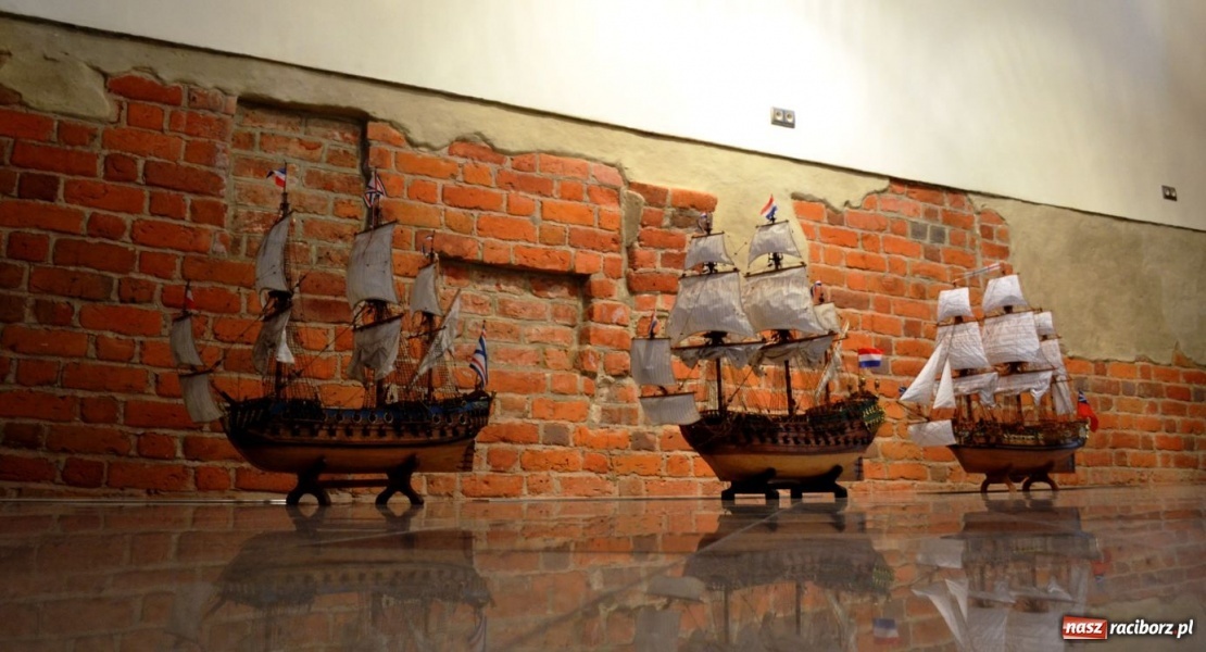 Zdjęcie w galerii na portalu naszraciborz.pl: Władcy mórz na zamku wiadomości z regionu