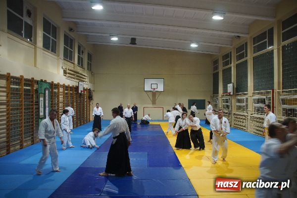 Zdjęcie w galerii na portalu naszraciborz.pl: Mistrzowie sztuk walk byli w Raciborzu wiadomości z regionu