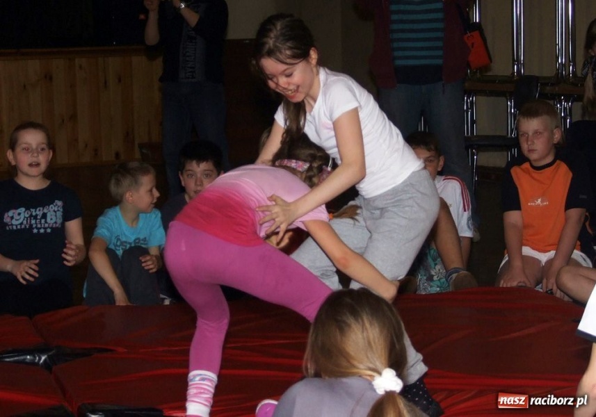 Zdjęcie w galerii na portalu naszraciborz.pl: Młodzi adepci ju-jitsu w Krzanowicach wiadomości z regionu