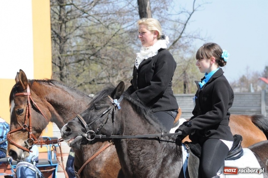 Zdjęcie w galerii na portalu naszraciborz.pl: Lider RAŚ konno w Pietrowicach Wielkich wiadomości z regionu