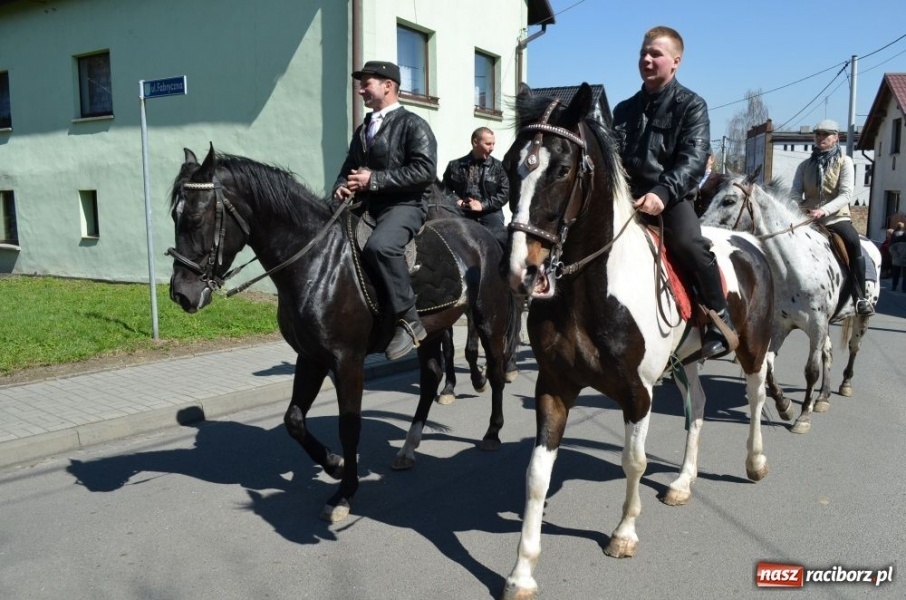 Zdjęcie w galerii na portalu naszraciborz.pl: Lider RAŚ konno w Pietrowicach Wielkich wiadomości z regionu