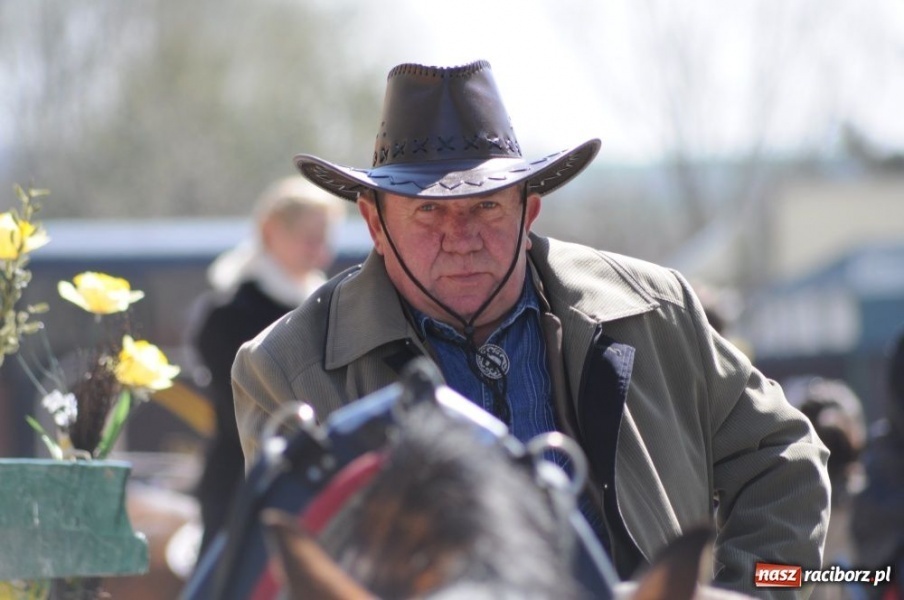 Zdjęcie w galerii na portalu naszraciborz.pl: Lider RAŚ konno w Pietrowicach Wielkich wiadomości z regionu