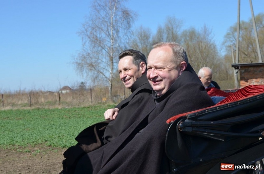 Zdjęcie w galerii na portalu naszraciborz.pl: Lider RAŚ konno w Pietrowicach Wielkich wiadomości z regionu